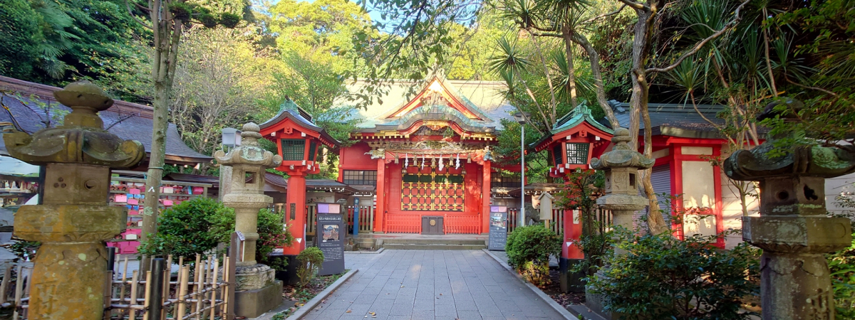 初詣は神社？お寺？どっちが正しい？